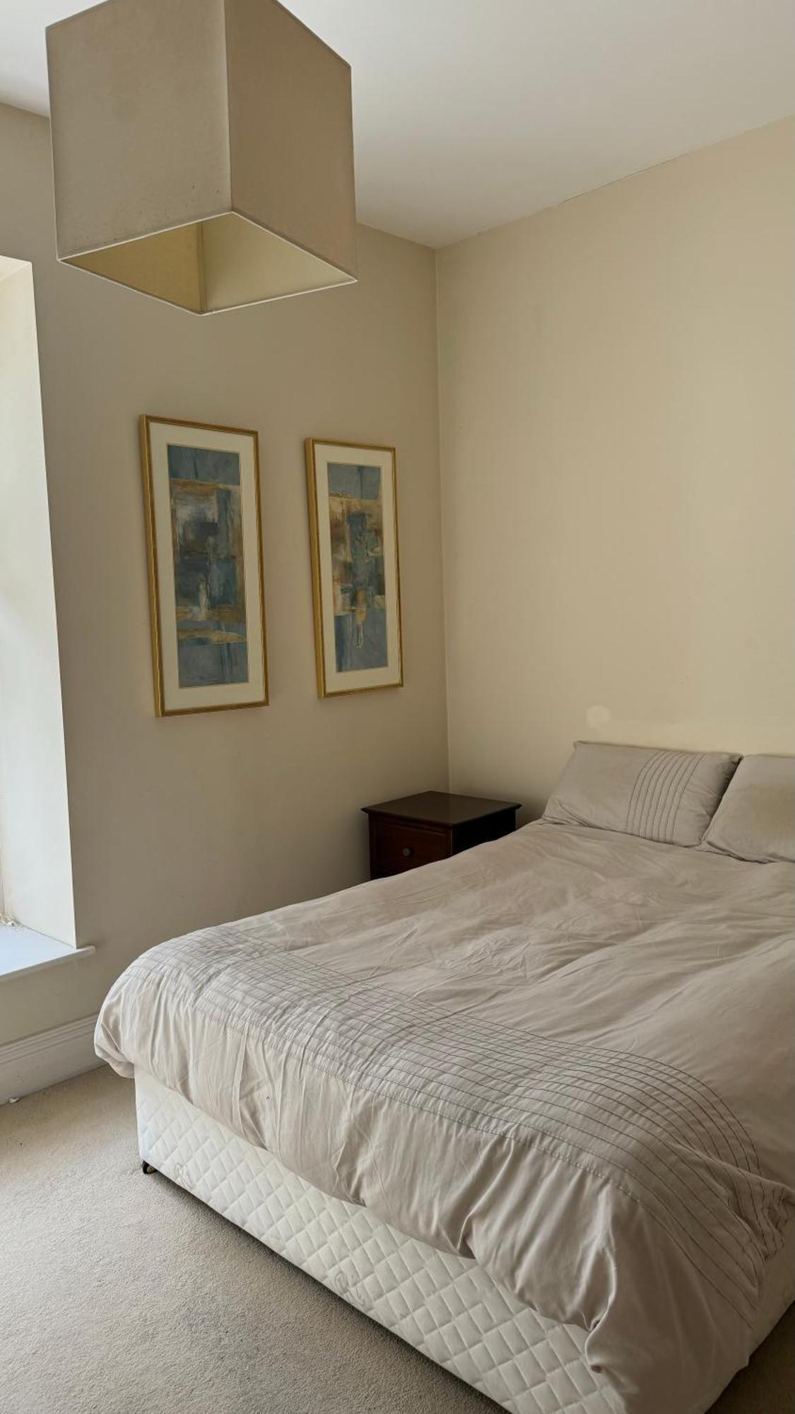 Room With Private Bathroom Near The Center Корк Екстериор снимка